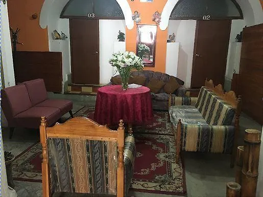 Hostal La Chorrera Quito Guest house